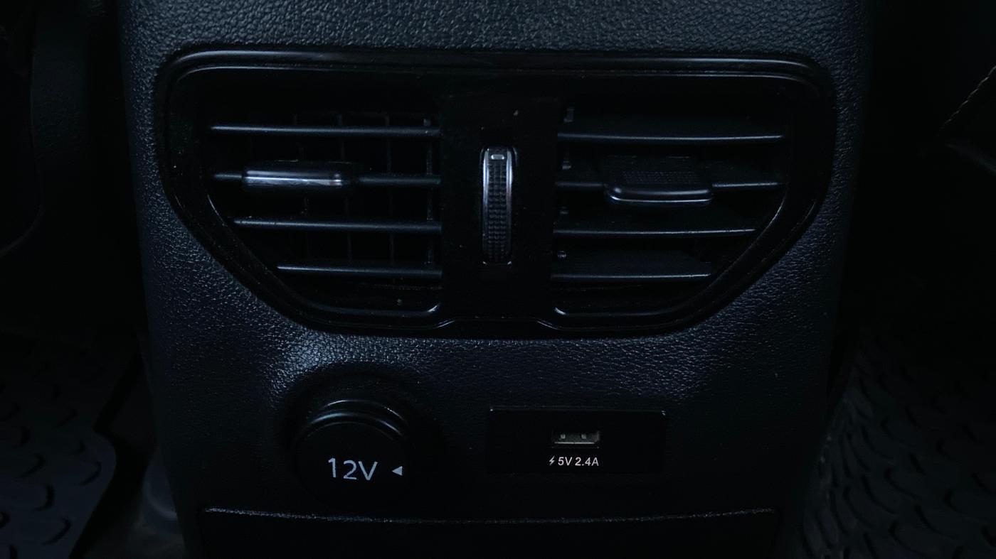 2019 Tata Hexa Varicor 400 XT, Diesel, Manual, 46,672 km, Rear AC Vents