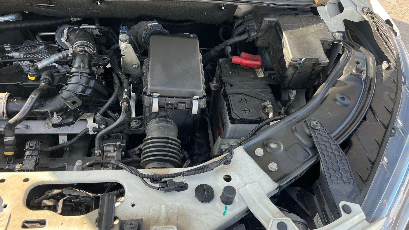 2022 Nissan MAGNITE XV PREMIUM TURBO (O) CVT DUAL TONE, Petrol, Automatic, 28,245 km, Engine View - Left