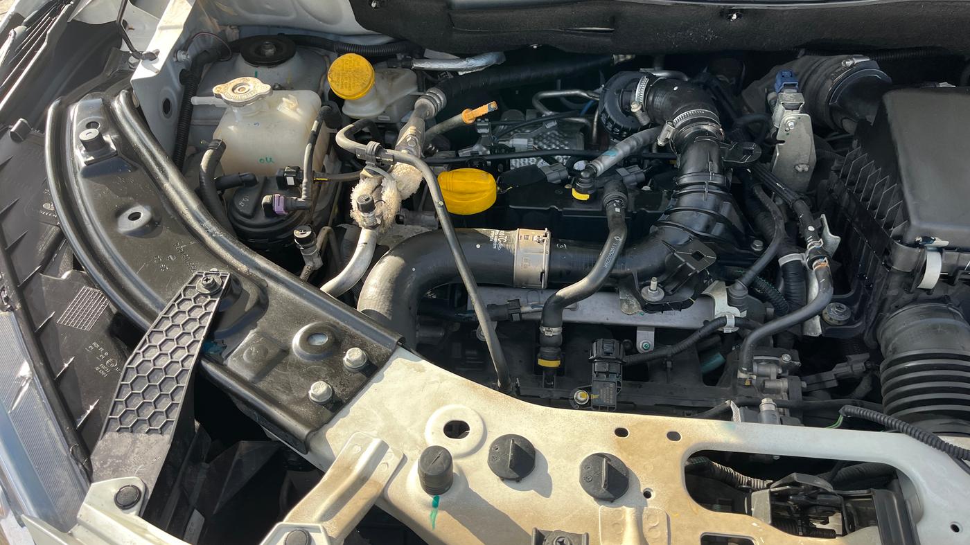2022 Nissan MAGNITE XV PREMIUM TURBO (O) CVT DUAL TONE, Petrol, Automatic, 28,245 km, Engine View - Right
