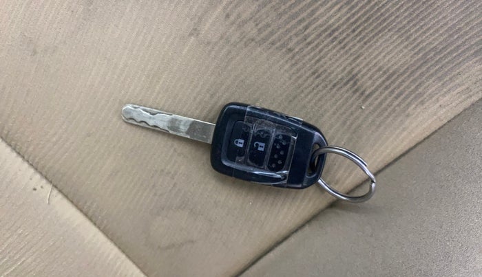 2018 Honda City 1.5L I-VTEC SV CVT, Petrol, Automatic, 1,03,662 km, Key Close Up