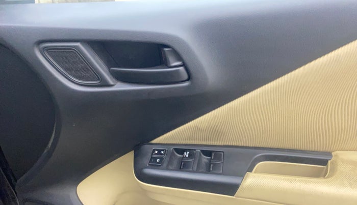 2018 Honda City 1.5L I-VTEC SV CVT, Petrol, Automatic, 1,03,662 km, Driver Side Door Panels Control