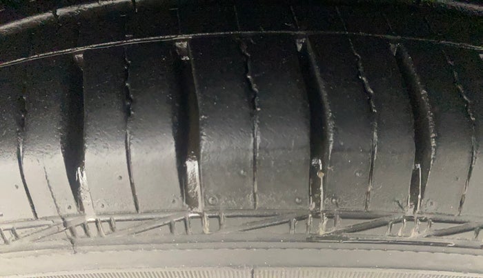 2018 Honda City 1.5L I-VTEC SV CVT, Petrol, Automatic, 1,03,662 km, Right Front Tyre Tread