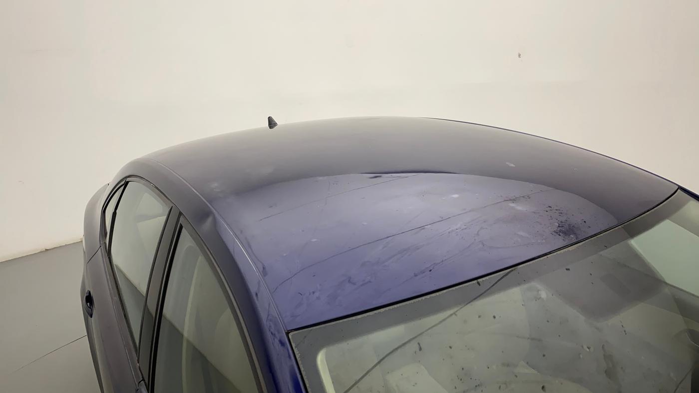 2014 Volkswagen Vento COMFORTLINE 1.6, Petrol, Manual, 41,743 km, Roof
