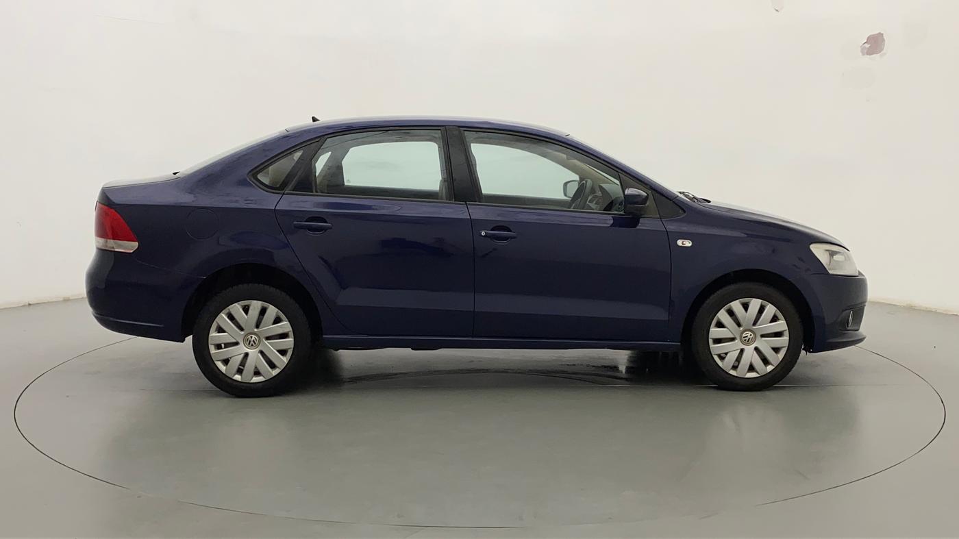 2014 Volkswagen Vento COMFORTLINE 1.6, Petrol, Manual, 41,743 km, Right Side