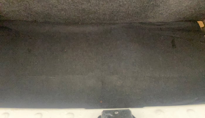 2015 Honda Brio VX AT, Petrol, Automatic, 1,01,243 km, Boot Inside