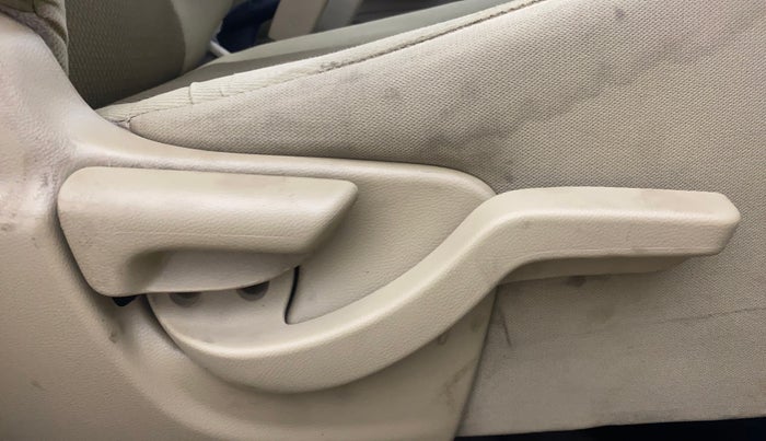 2015 Honda Brio VX AT, Petrol, Automatic, 1,01,243 km, Driver Side Adjustment Panel