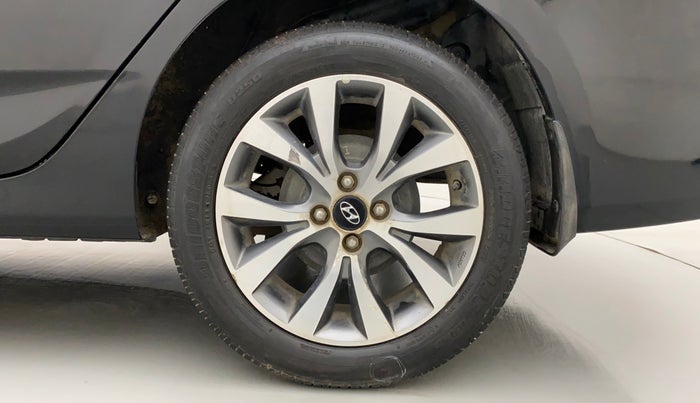 2015 Hyundai Verna FLUIDIC 4S 1.6 VTVT S(O), Petrol, Manual, 27,726 km, Left Rear Wheel