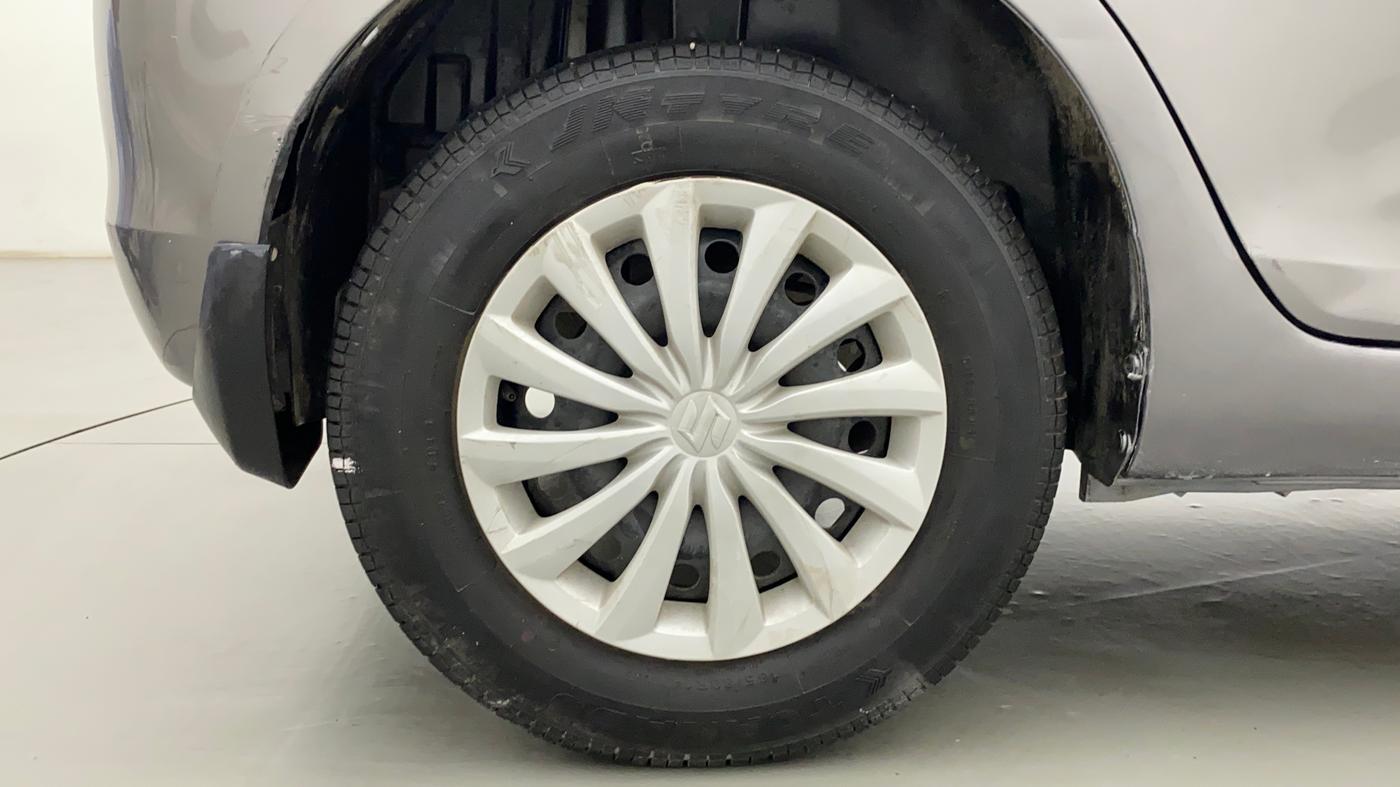 2016 Maruti Swift VXI, Petrol, Manual, 18,293 km, Right Rear Wheel