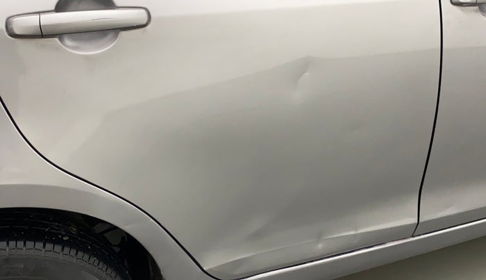 2016 Maruti Swift VXI, Petrol, Manual, 18,293 km, Right rear door - Slightly dented