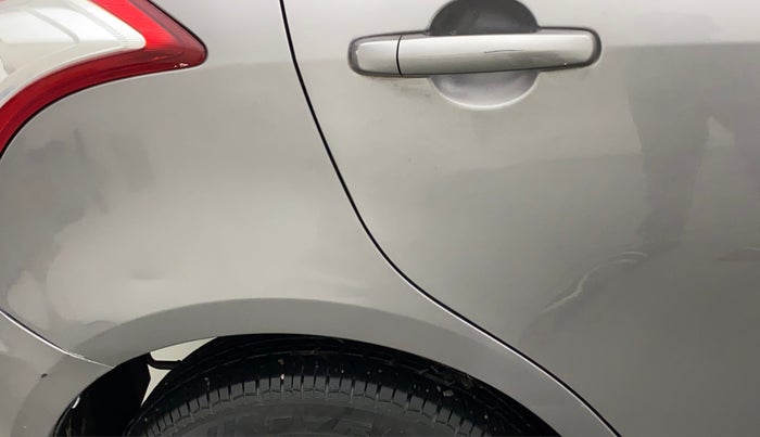 2016 Maruti Swift VXI, Petrol, Manual, 18,293 km, Right quarter panel - Slightly dented