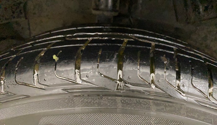 2021 Tata NEXON XM SUNROOF PETROL, Petrol, Manual, 32,181 km, Right Rear Tyre Tread