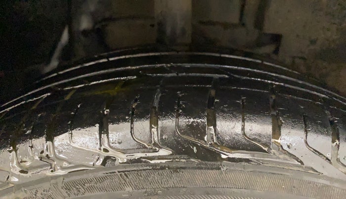 2021 Tata NEXON XM SUNROOF PETROL, Petrol, Manual, 32,181 km, Right Front Tyre Tread