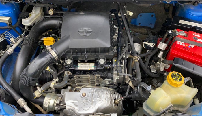 2020 Tata NEXON XZ PLUS (O) PETROL DUAL TONE, Petrol, Manual, 30,382 km, Open Bonet