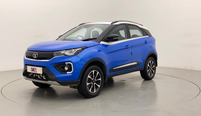2020 Tata NEXON XZ PLUS (O) PETROL DUAL TONE, Petrol, Manual, 30,382 km, Left Front Diagonal