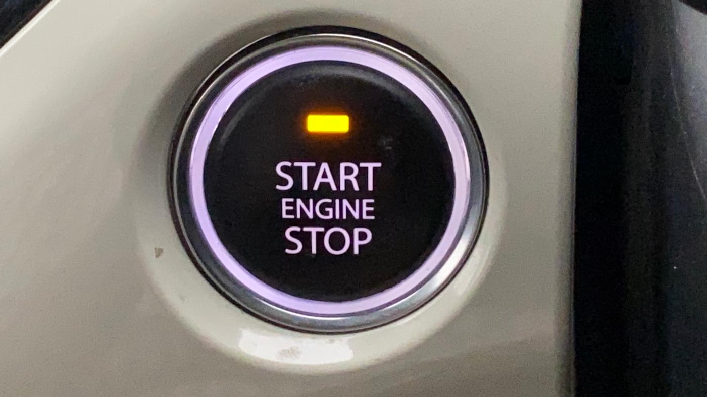 2020 Tata NEXON XZ PLUS (O) PETROL DUAL TONE, Petrol, Manual, 30,382 km, Keyless Start/ Stop Button