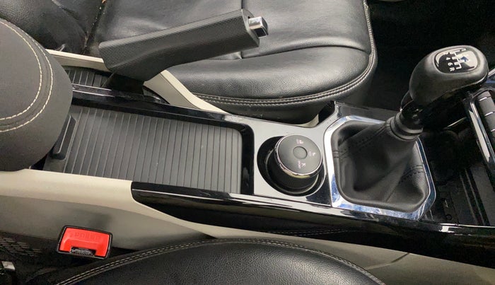 2020 Tata NEXON XZ PLUS (O) PETROL DUAL TONE, Petrol, Manual, 30,382 km, Gear Lever
