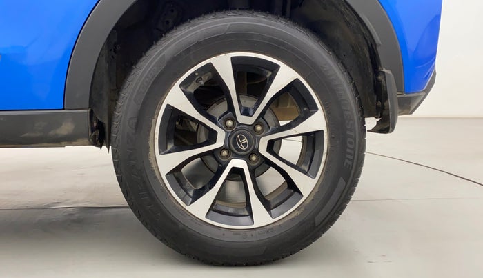 2020 Tata NEXON XZ PLUS (O) PETROL DUAL TONE, Petrol, Manual, 30,382 km, Left Rear Wheel