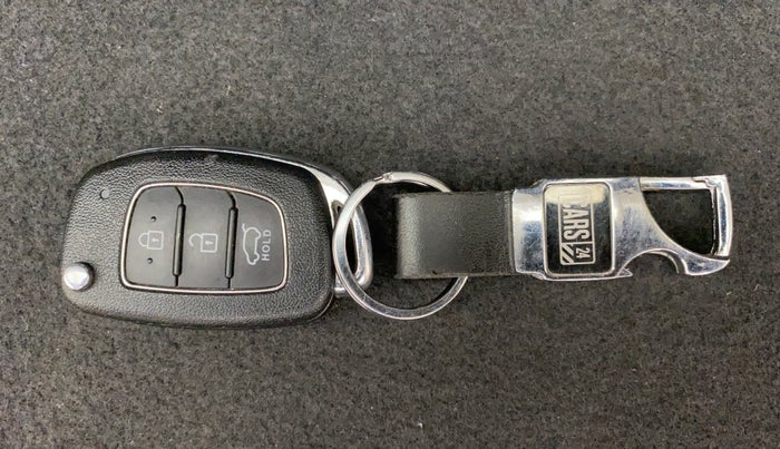 2015 Hyundai i20 Active 1.2 S, Petrol, Manual, 66,808 km, Key Close Up