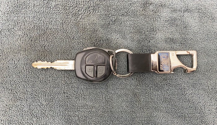 2013 Maruti Swift VDI, Diesel, Manual, 1,20,157 km, Key Close Up