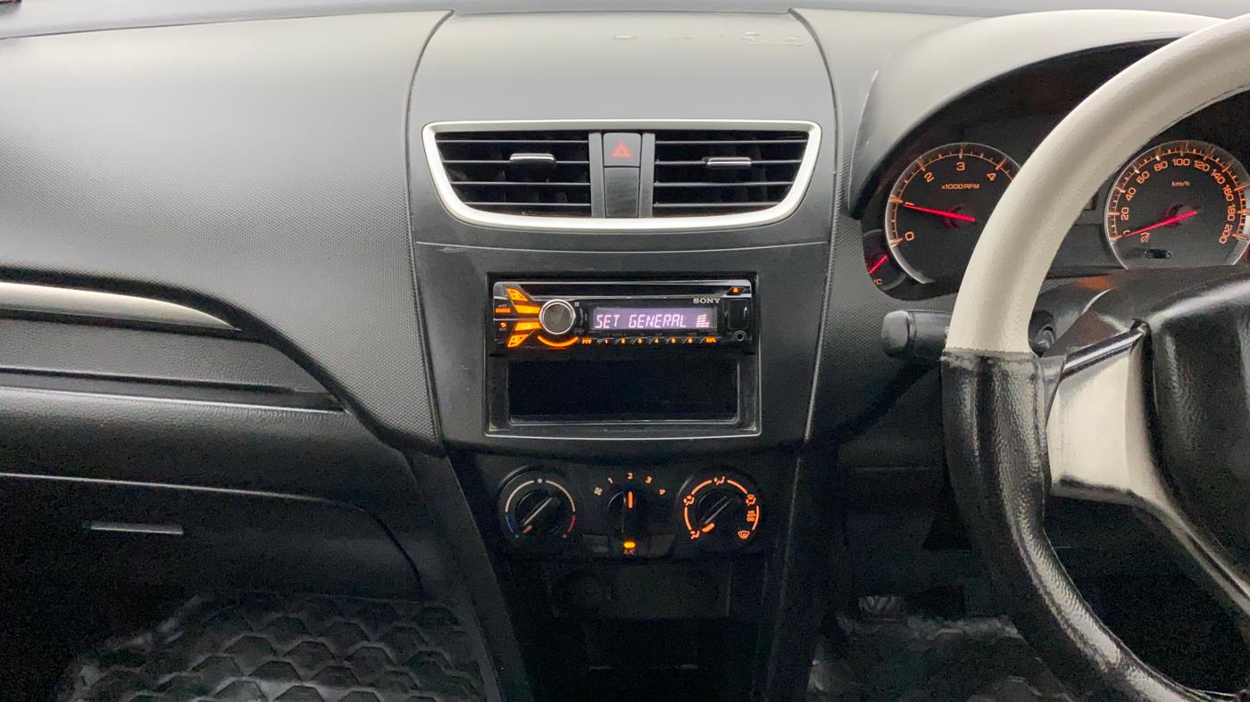 2013 Maruti Swift VDI, Diesel, Manual, 1,20,157 km, Air Conditioner