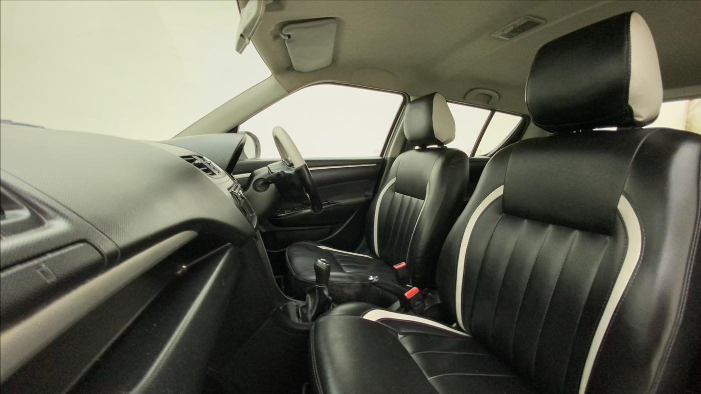 2013 Maruti Swift VDI, Diesel, Manual, 1,20,157 km, Right Side Front Door Cabin