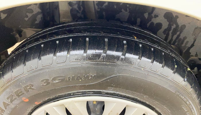 2018 Maruti Dzire VXI, Petrol, Manual, 45,389 km, Right Rear Tyre Tread