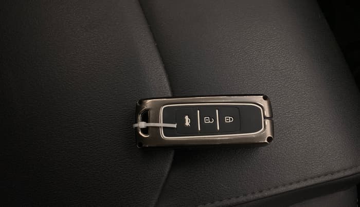 2019 MG HECTOR SHARP 2.0 DIESEL, Diesel, Manual, 95,303 km, Key Close Up