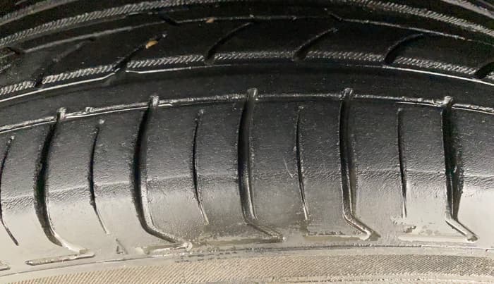 2017 Jeep Compass LIMITED 2.0 DIESEL, Diesel, Manual, 75,251 km, Left Front Tyre Tread