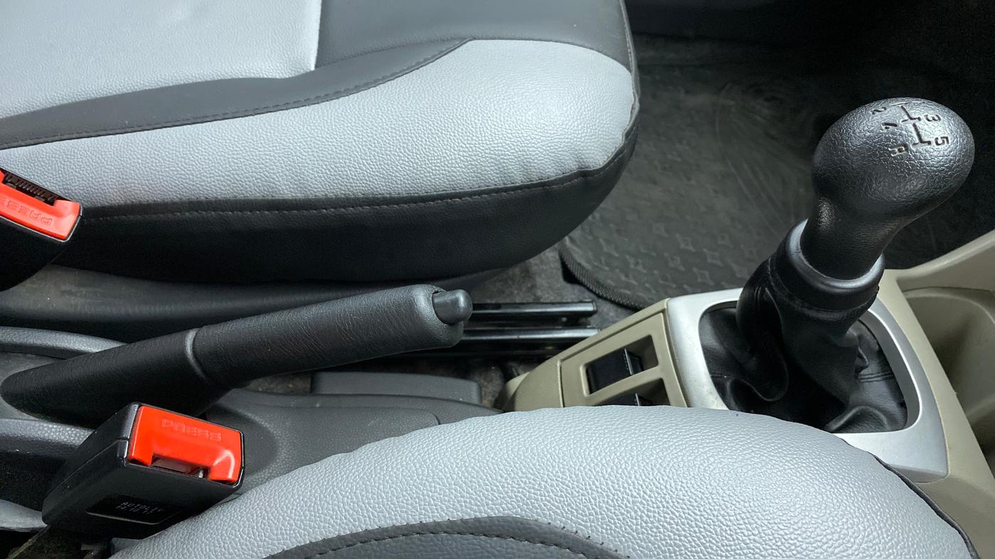 2017 Maruti Alto K10 VXI P, Petrol, Manual, 18,382 km, Gear Lever