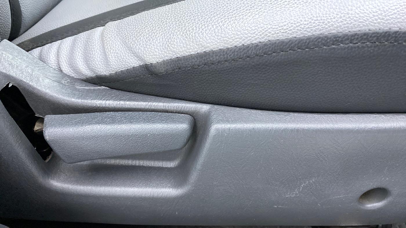 2017 Maruti Alto K10 VXI P, Petrol, Manual, 18,382 km, Driver Side Adjustment Panel