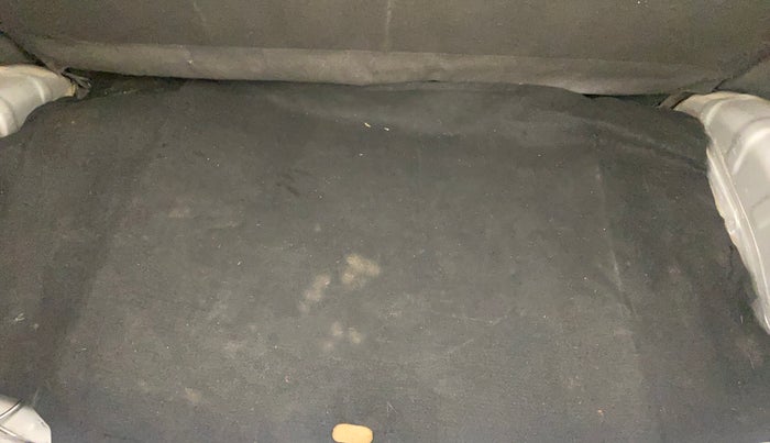 2015 Hyundai Eon ERA +, Petrol, Manual, 85,616 km, Boot Inside