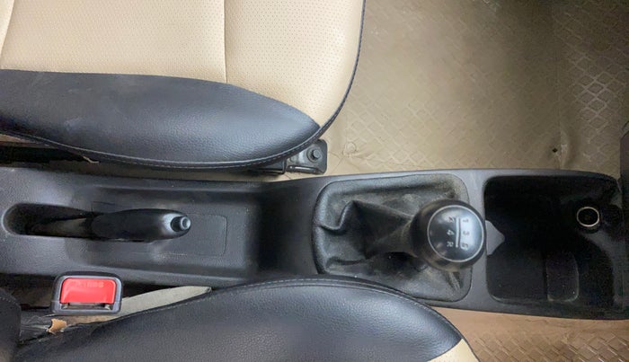 2015 Hyundai Eon ERA +, Petrol, Manual, 85,616 km, Gear Lever