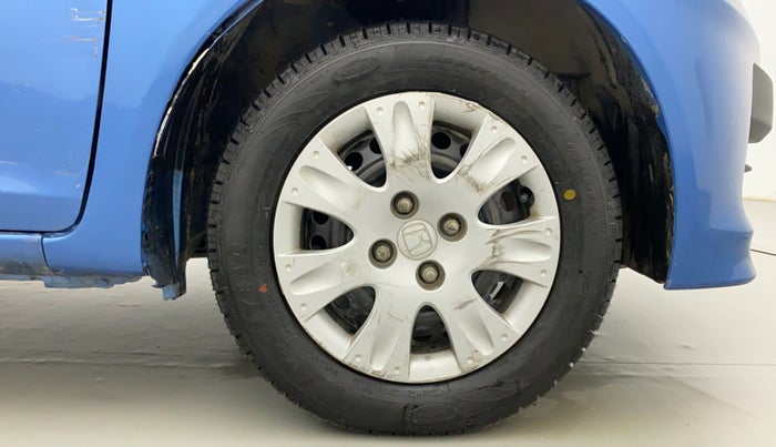 2015 Honda Brio S MT, Petrol, Manual, 49,972 km, Right Front Wheel