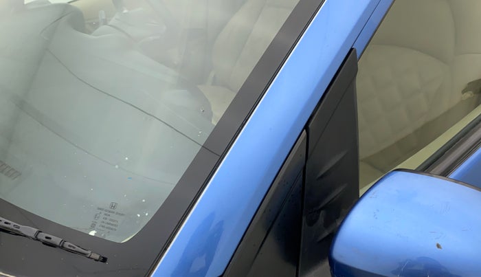 2015 Honda Brio S MT, Petrol, Manual, 49,972 km, Left A pillar - Paint is slightly faded