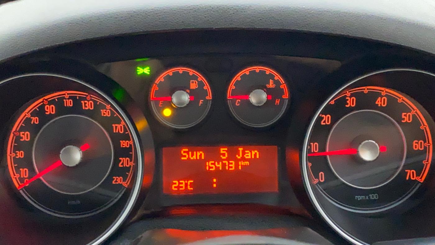 2014 Fiat Linea DYNAMIC 1.3 L ADVANCED MULTIJET, Diesel, Manual, 1,54,683 km, Odometer View