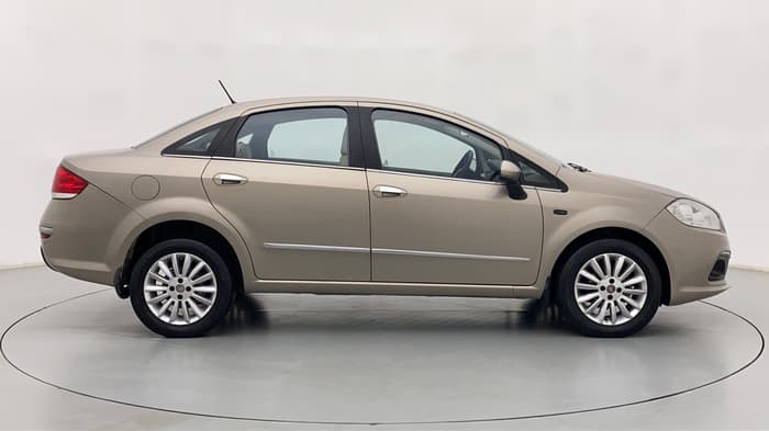 2014 Fiat Linea DYNAMIC 1.3 L ADVANCED MULTIJET, Diesel, Manual, 1,54,683 km, Right Side View
