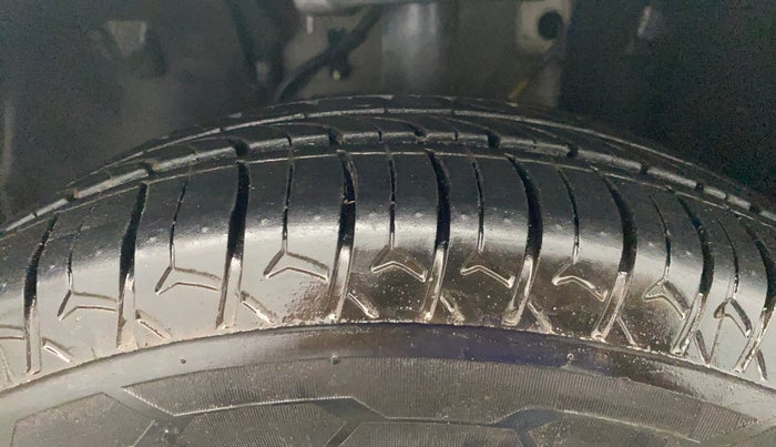 2021 Tata ALTROZ XT I-TURBO PETROL, Petrol, Manual, 63,245 km, Left Front Tyre Tread
