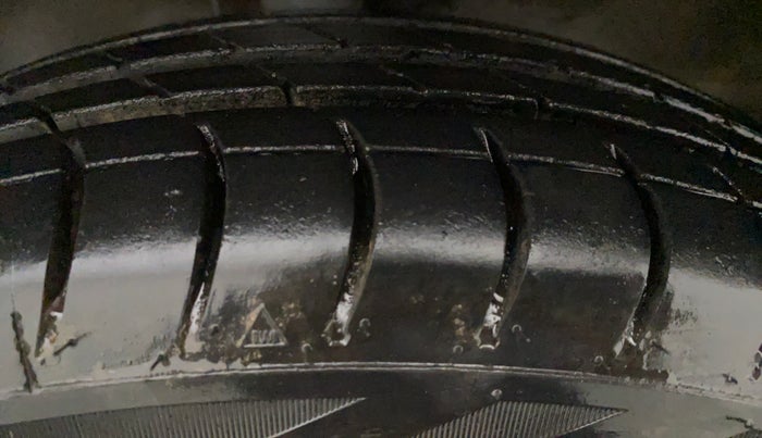 2014 Maruti Wagon R 1.0 LXI CNG, CNG, Manual, 42,080 km, Right Front Tyre Tread