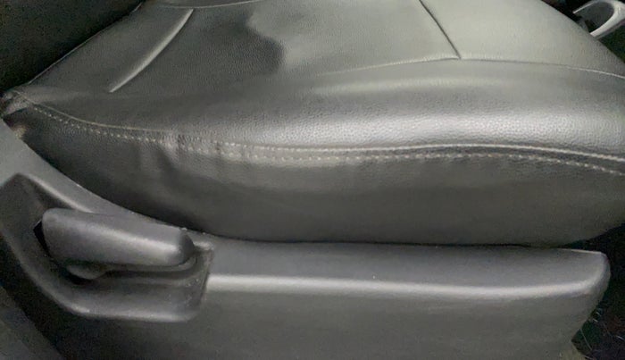 2014 Maruti Wagon R 1.0 LXI CNG, CNG, Manual, 42,080 km, Driver Side Adjustment Panel