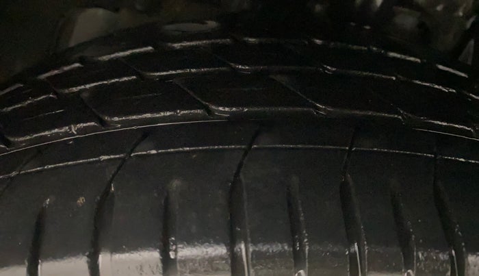 2023 Tata NEXON XZA PLUS SUNROOF PETROL, Petrol, Automatic, 44,713 km, Left Front Tyre Tread