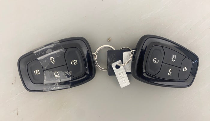 2021 Tata NEXON XZ PLUS PETROL, Petrol, Manual, 25,273 km, Key Close Up