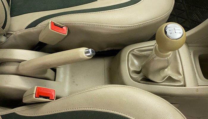 2014 Maruti Swift Dzire VXI, Petrol, Manual, 32,258 km, Gear Lever