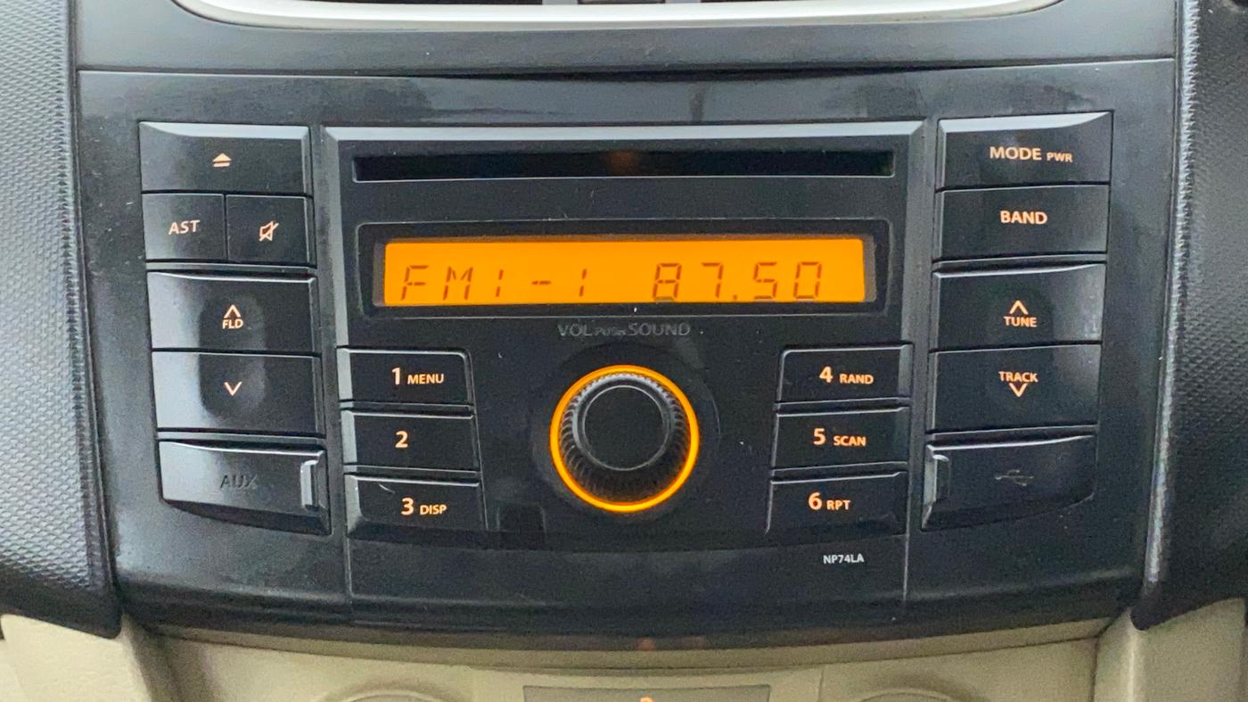 2014 Maruti Swift Dzire VXI, Petrol, Manual, 32,258 km, Infotainment System