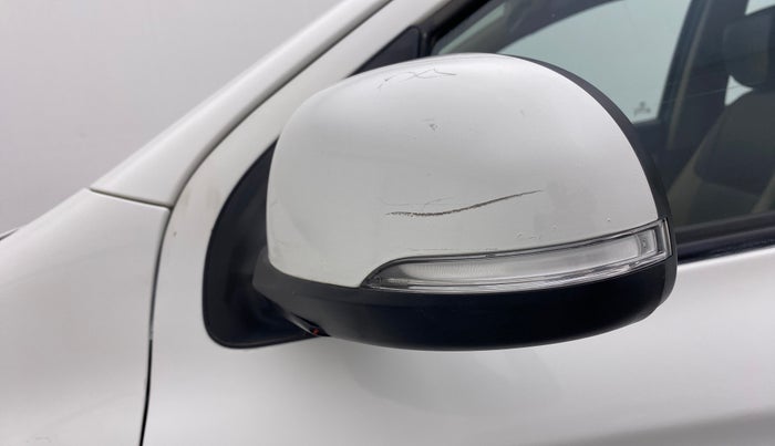 2014 Hyundai i20 MAGNA (O) 1.2, Petrol, Manual, 1,19,759 km, Left rear-view mirror - Indicator light not working