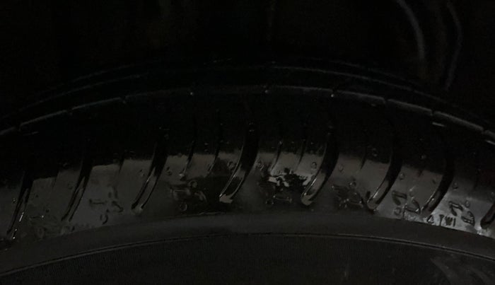 2024 Nissan MAGNITE Visia B4D 1.0 Petrol MT, Petrol, Manual, 3,930 km, Right Rear Tyre Tread