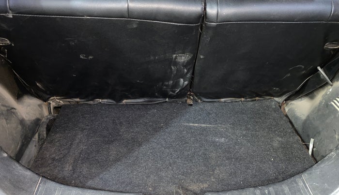 2013 Maruti Wagon R 1.0 LXI, Petrol, Manual, 73,442 km, Boot Inside