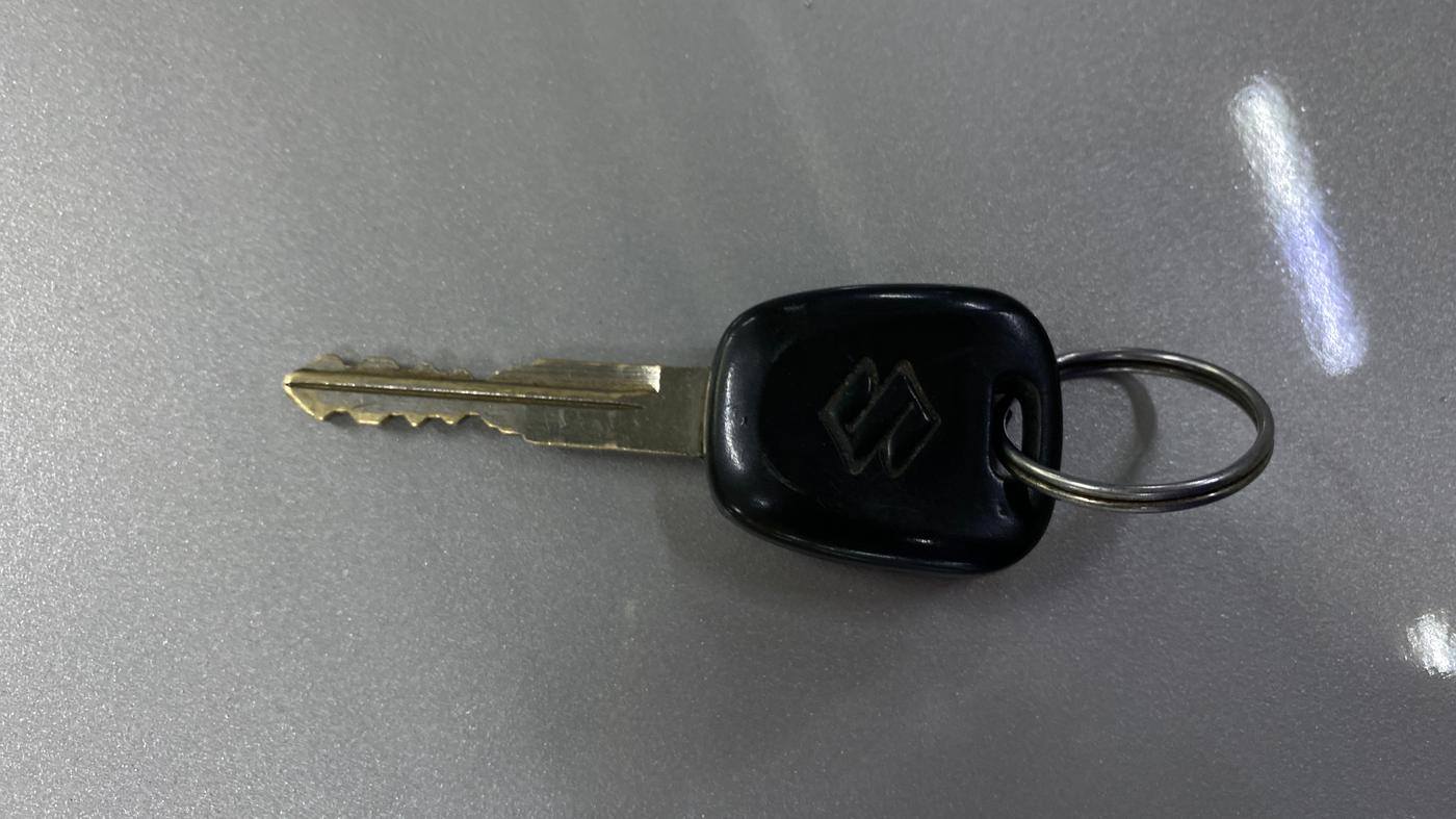2013 Maruti Wagon R 1.0 LXI, Petrol, Manual, 73,442 km, Key Close Up