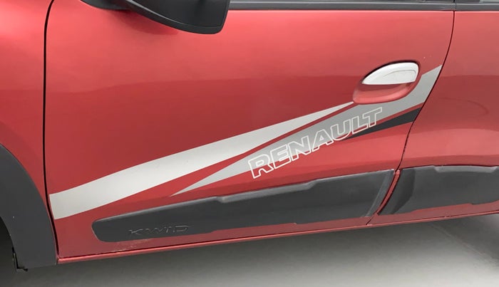 2017 Renault Kwid RXT 0.8, Petrol, Manual, 36,301 km, Front passenger door - Paint has faded