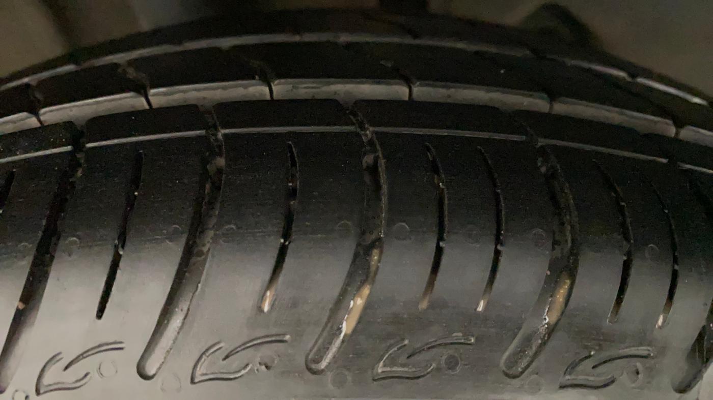 2018 Tata Tiago XZA PETROL, Petrol, Automatic, 49,334 km, Right Rear Tyre Tread