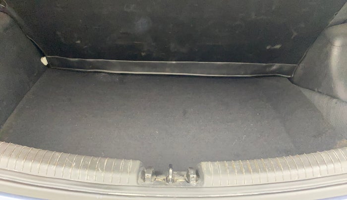 2015 Hyundai Grand i10 ASTA AT 1.2 KAPPA VTVT, Petrol, Automatic, 57,674 km, Boot Inside